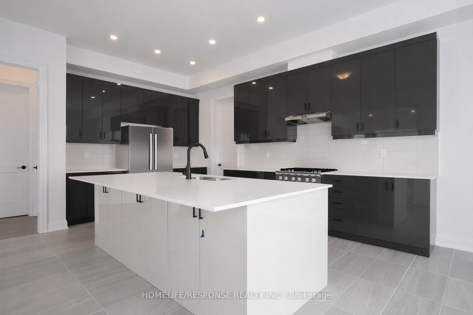 68 RADOME Drive photo 8
