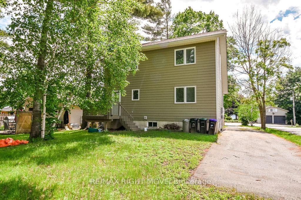 2956 Lakeside Drive photo 40