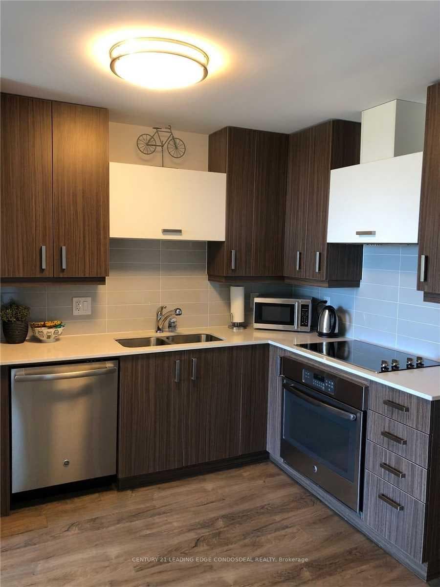 18 Uptown Drive Unit 819 photo 8