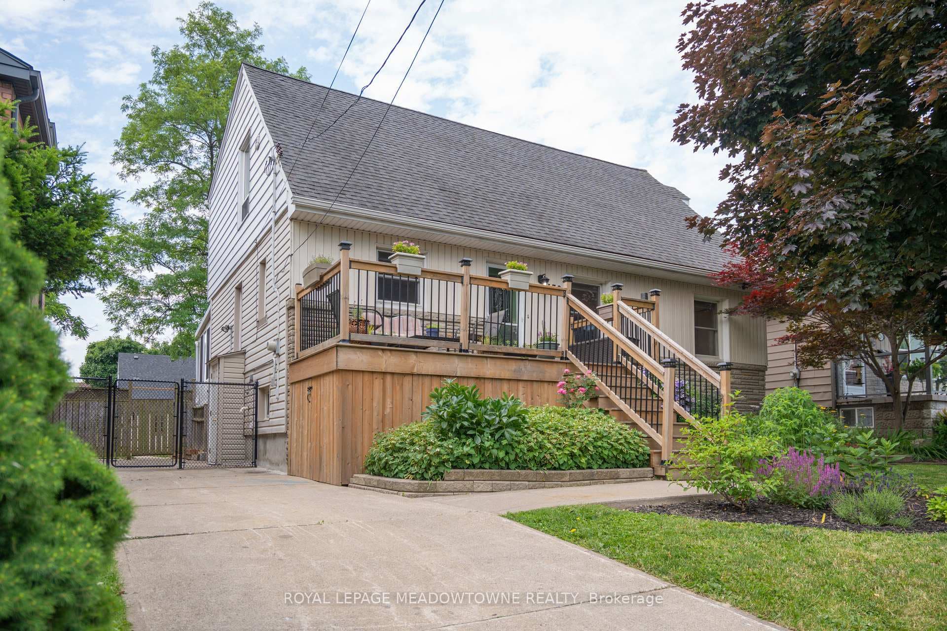 338 Inverness Avenue photo 3