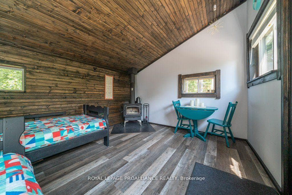 1812 Norway-Lake Lane photo 28