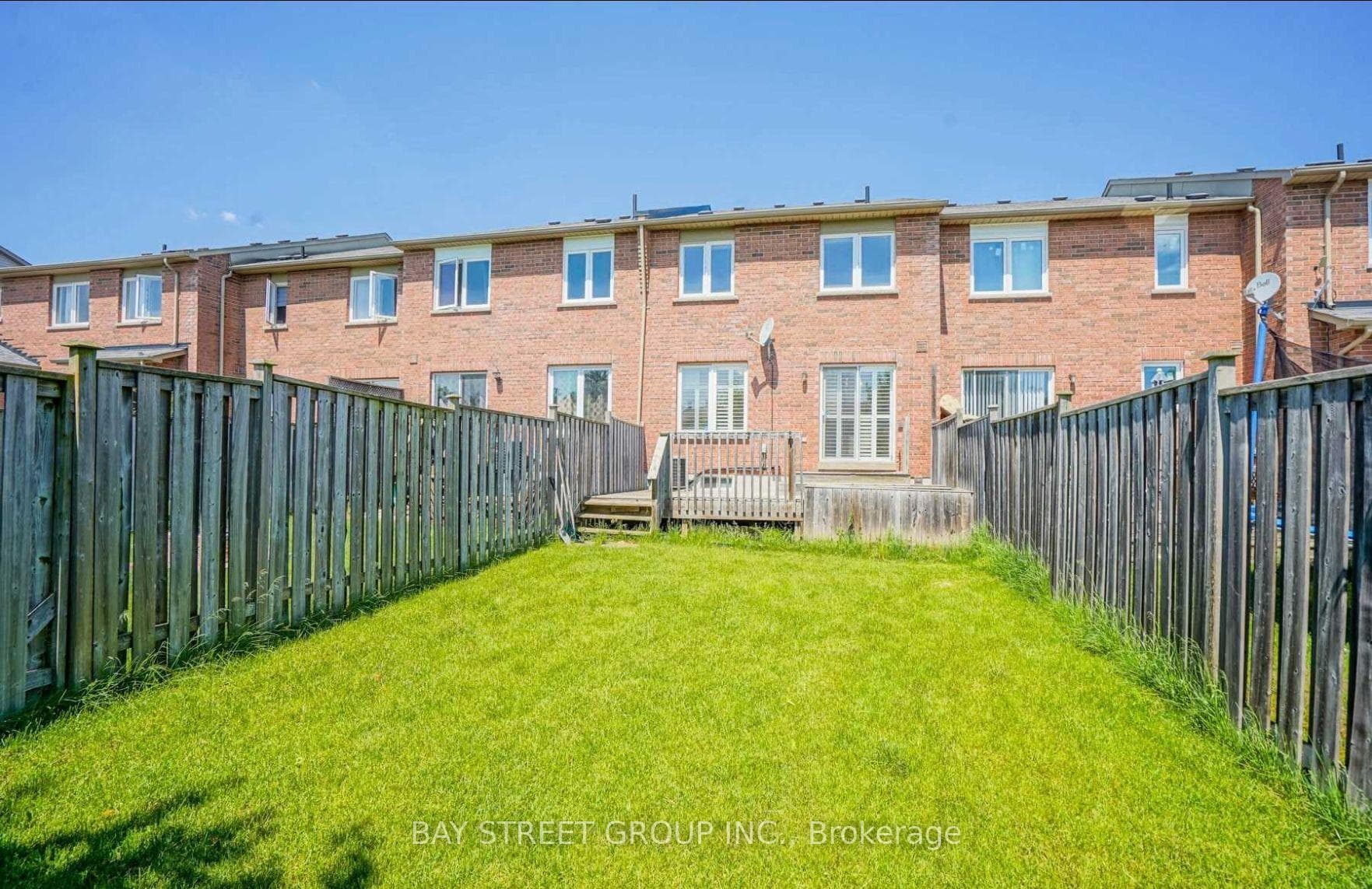 382 Riverstone Drive photo 20