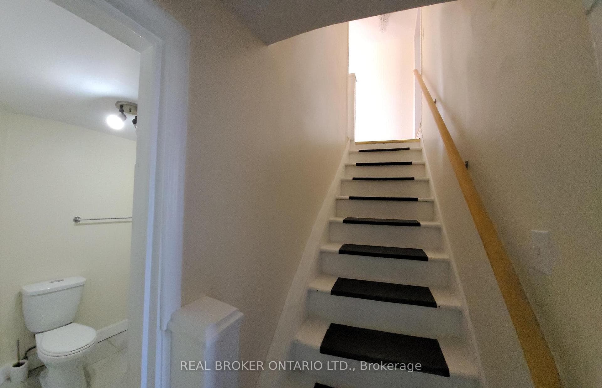 426 Phipps Street photo 18