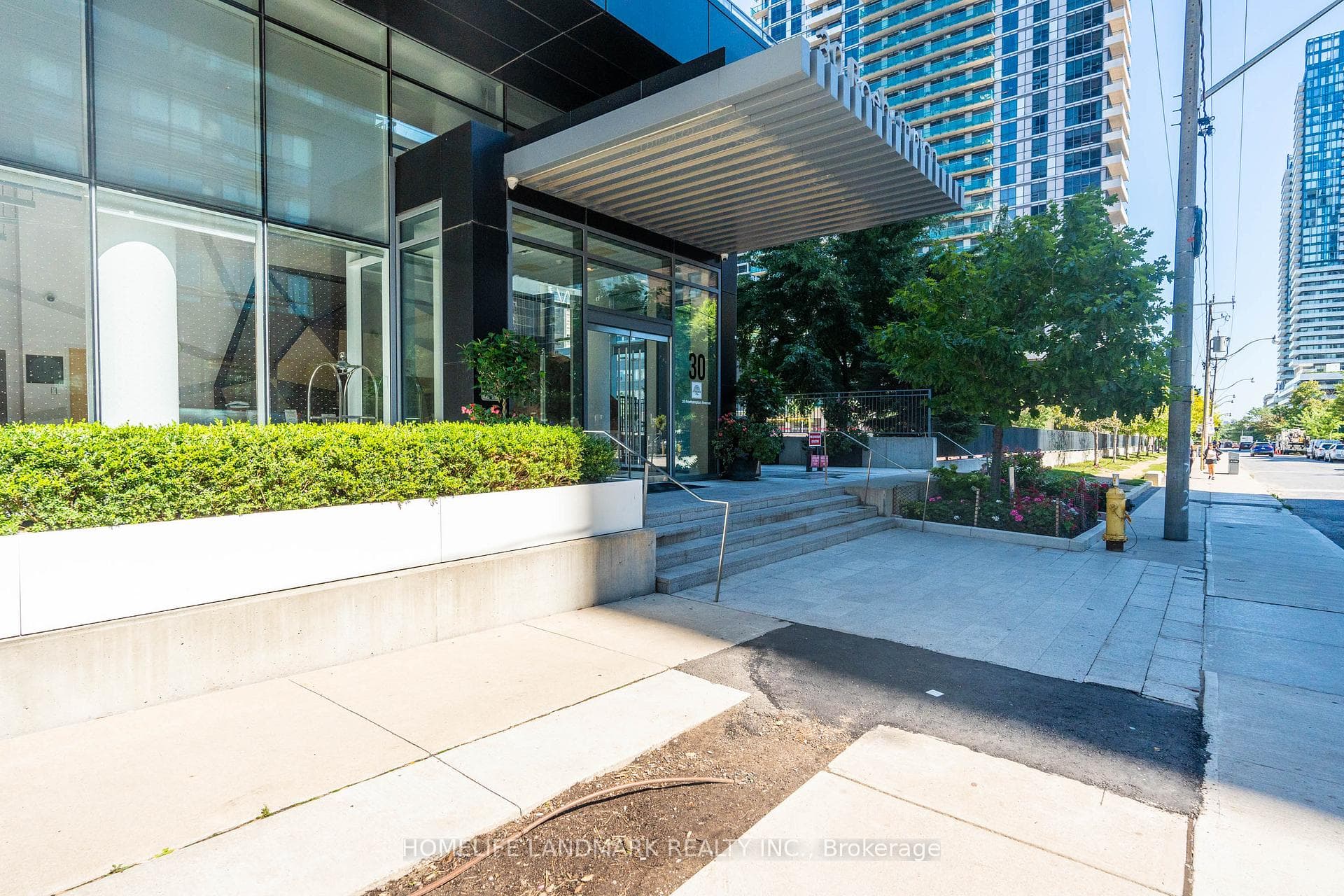 30 Roehampton Avenue Unit 2908 photo 4