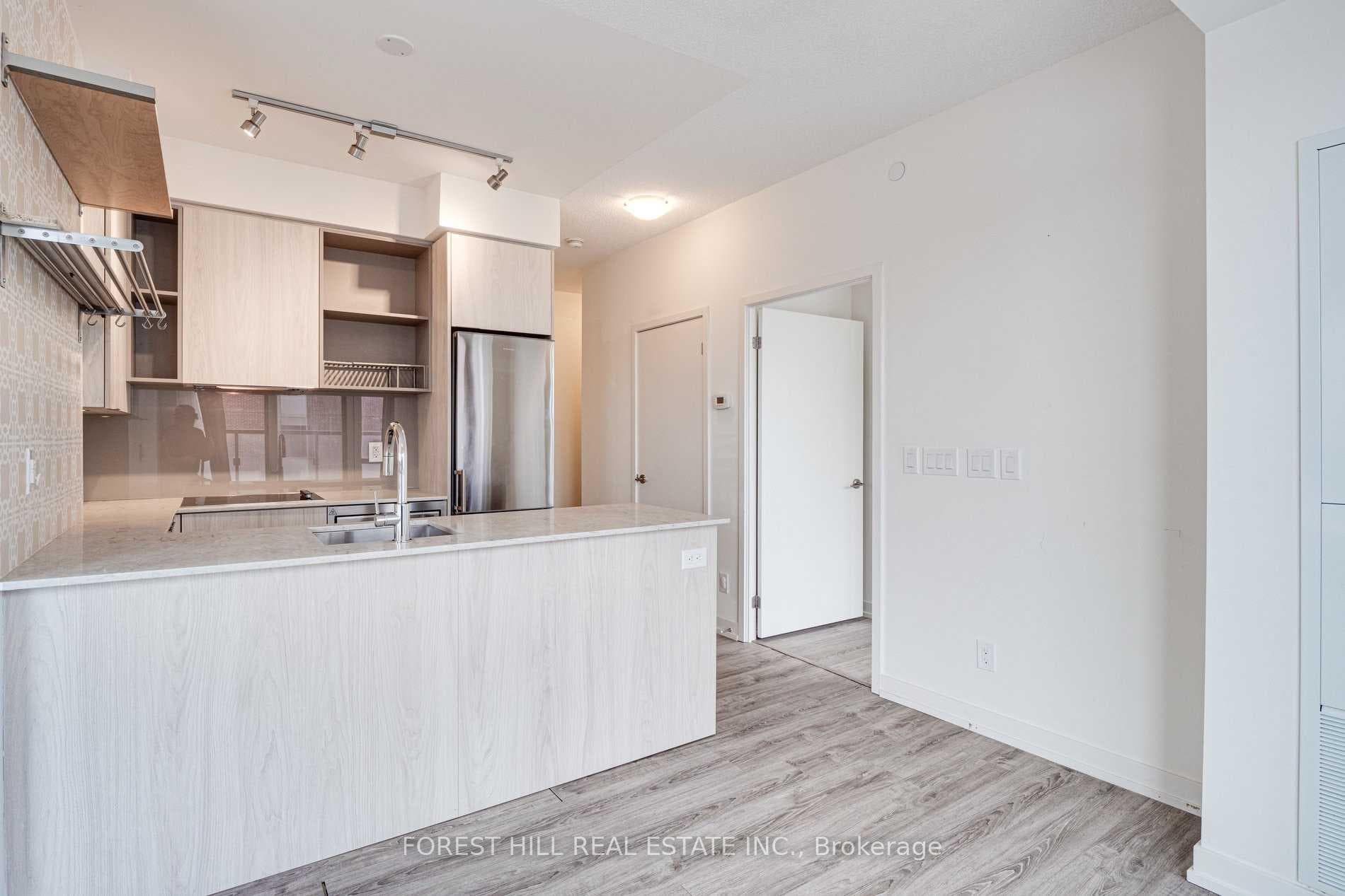 200 Sackville Street Unit 802 photo 16