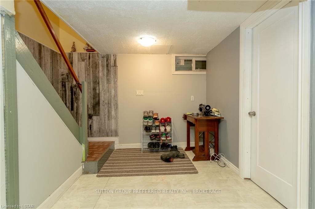 15 DAUGHERTY Drive photo 29