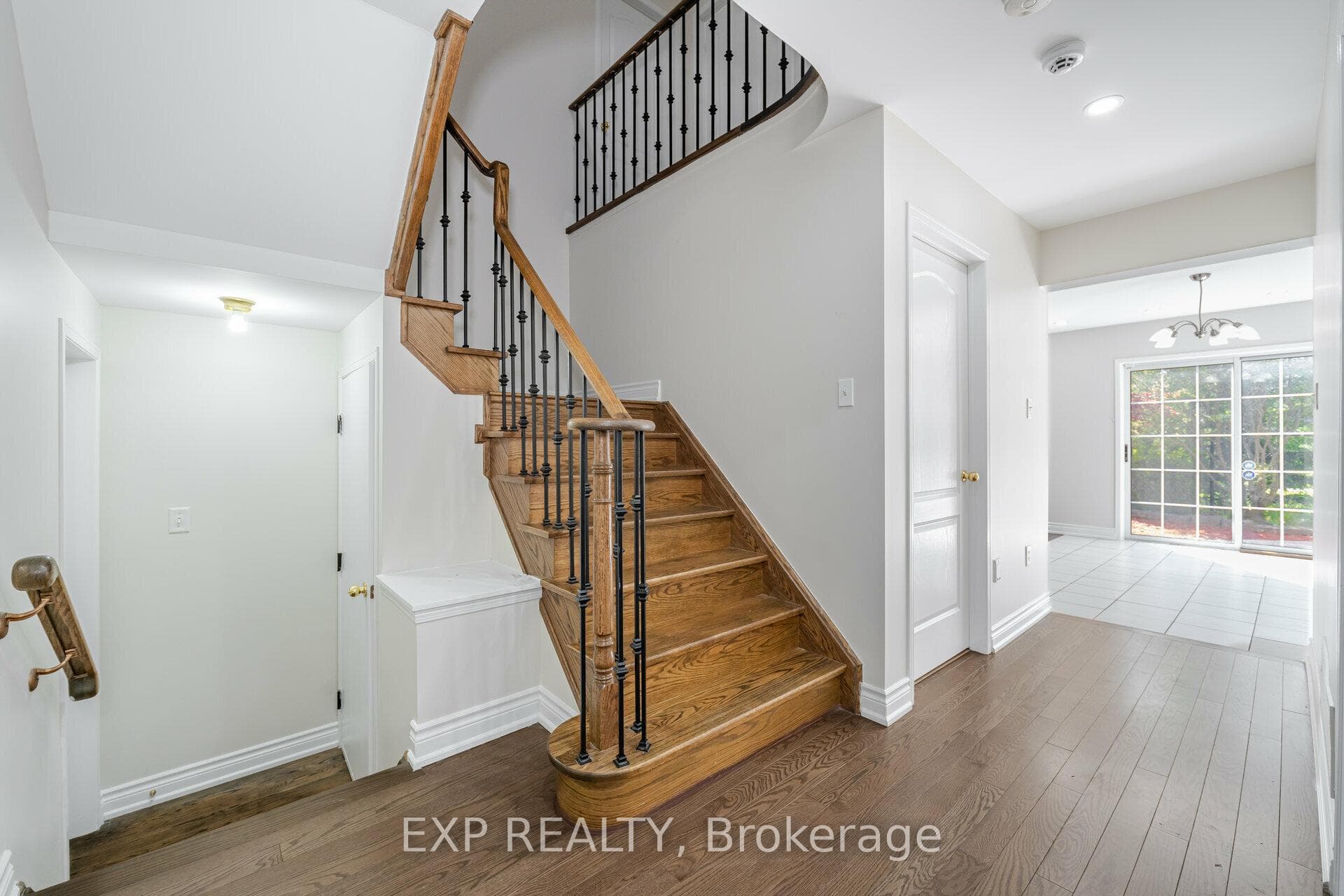 48 Goodhart Crescent photo 12