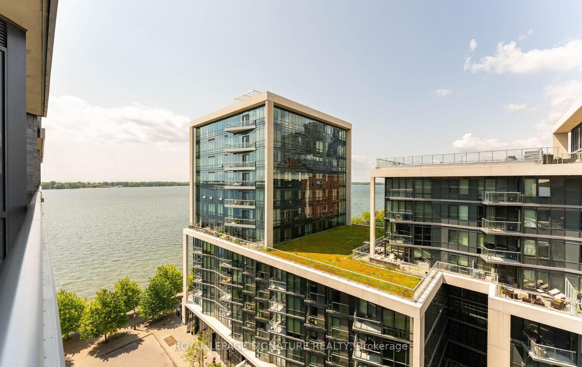 1 Edgewater Drive Unit PH35 photo 41