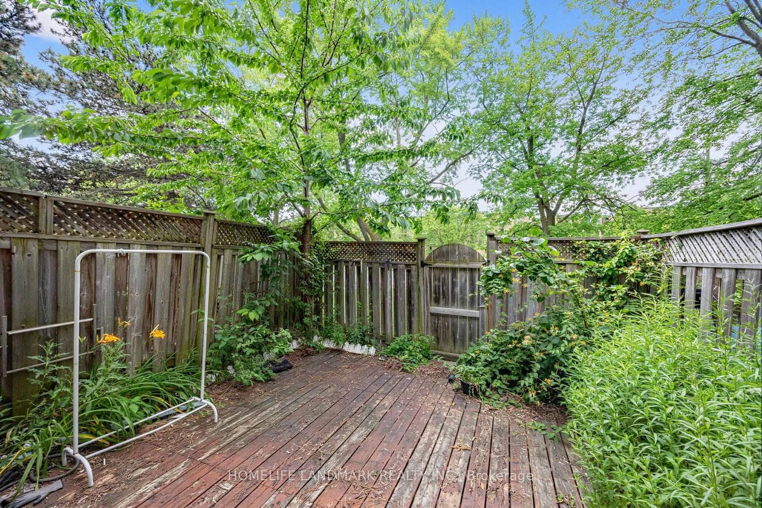 67 Godstone Road Unit 112 photo 25