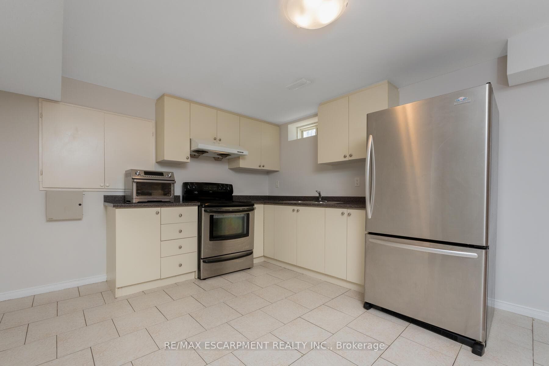 78 Stillman Drive photo 29