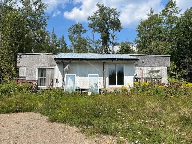 200 Hume Road photo 3