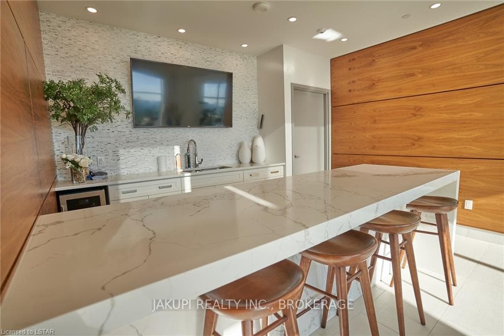 505 TALBOT STREET N/A Unit 2204 photo 8