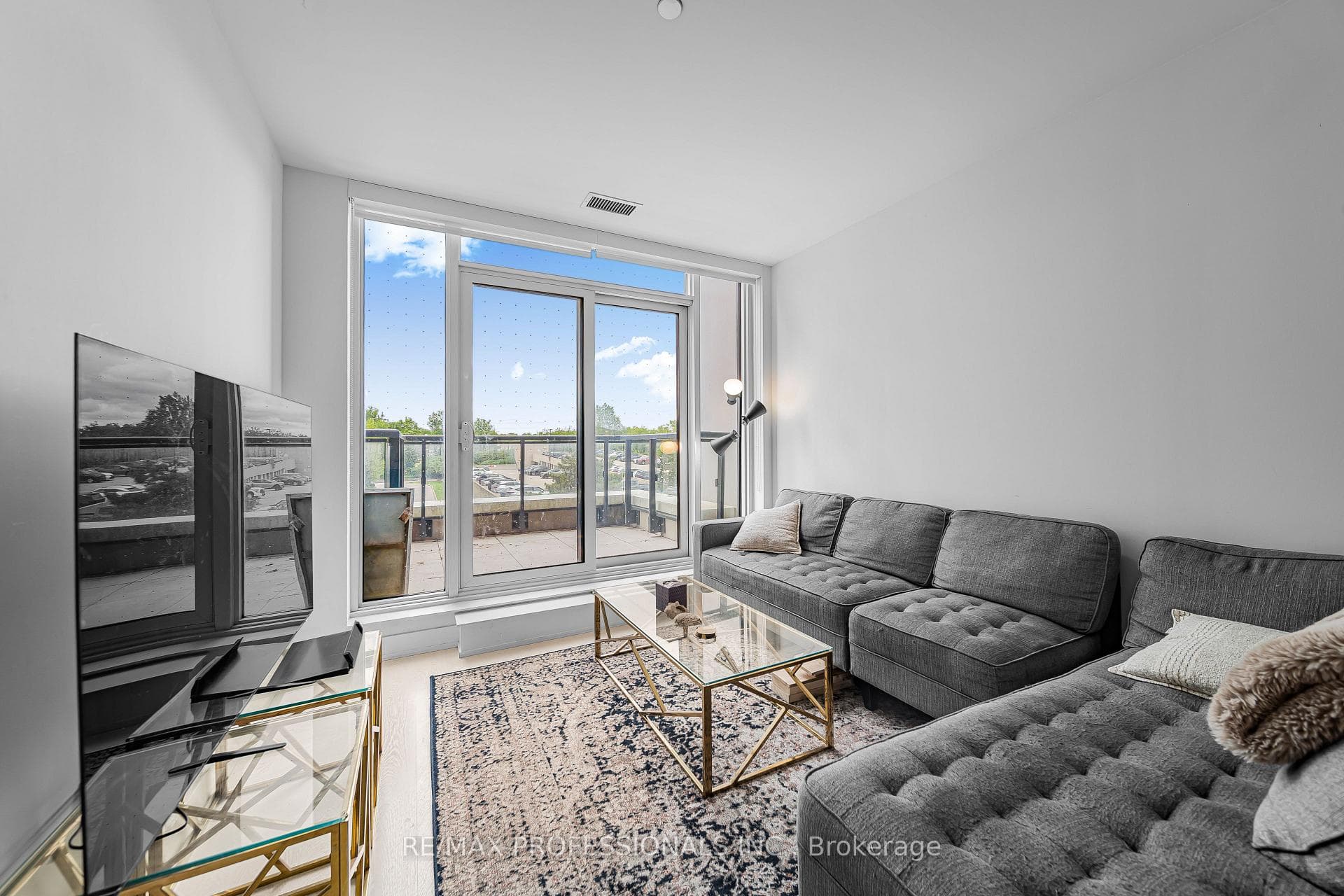 30 Inn The Park Drive Unit 407 photo 3