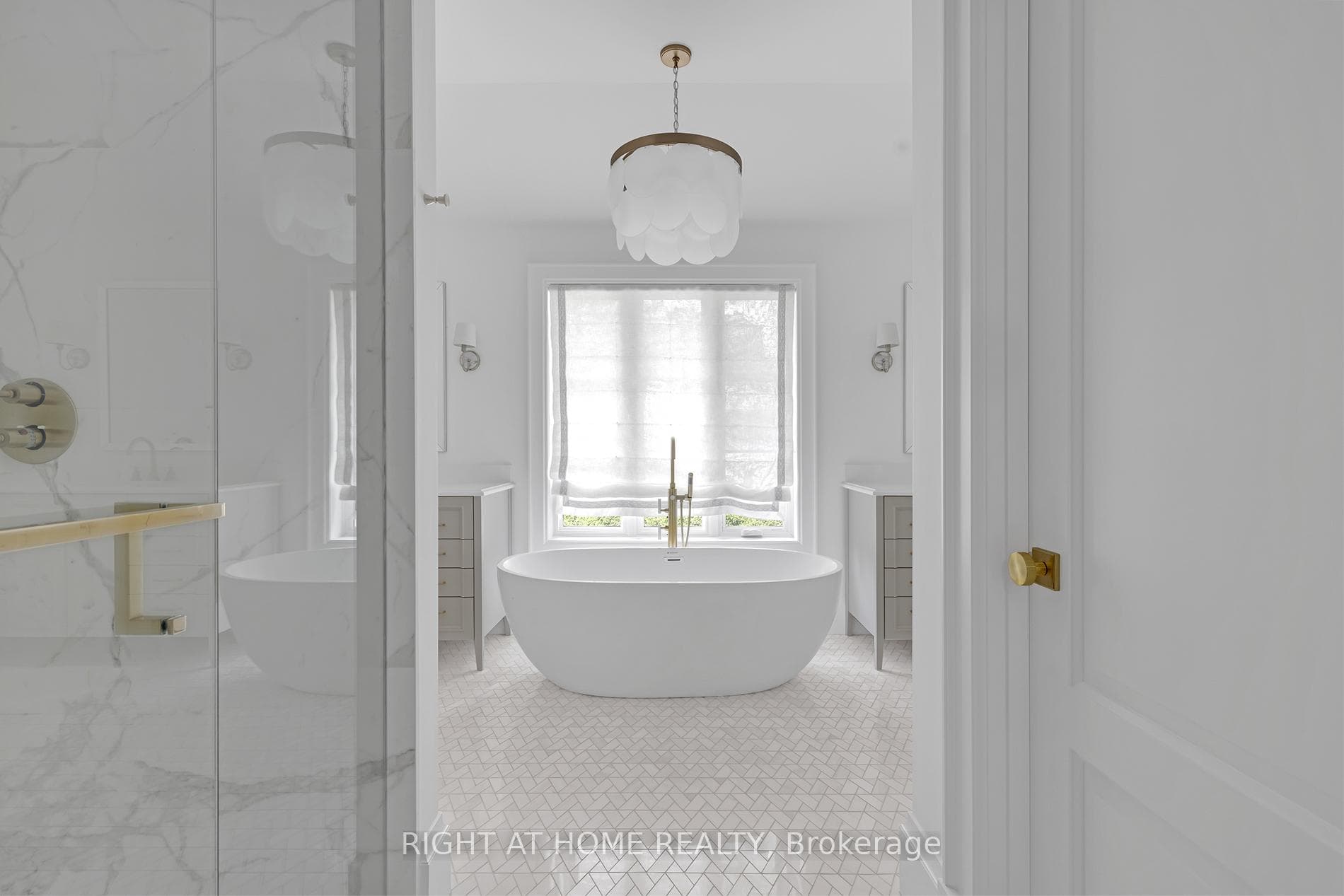 primary ensuite