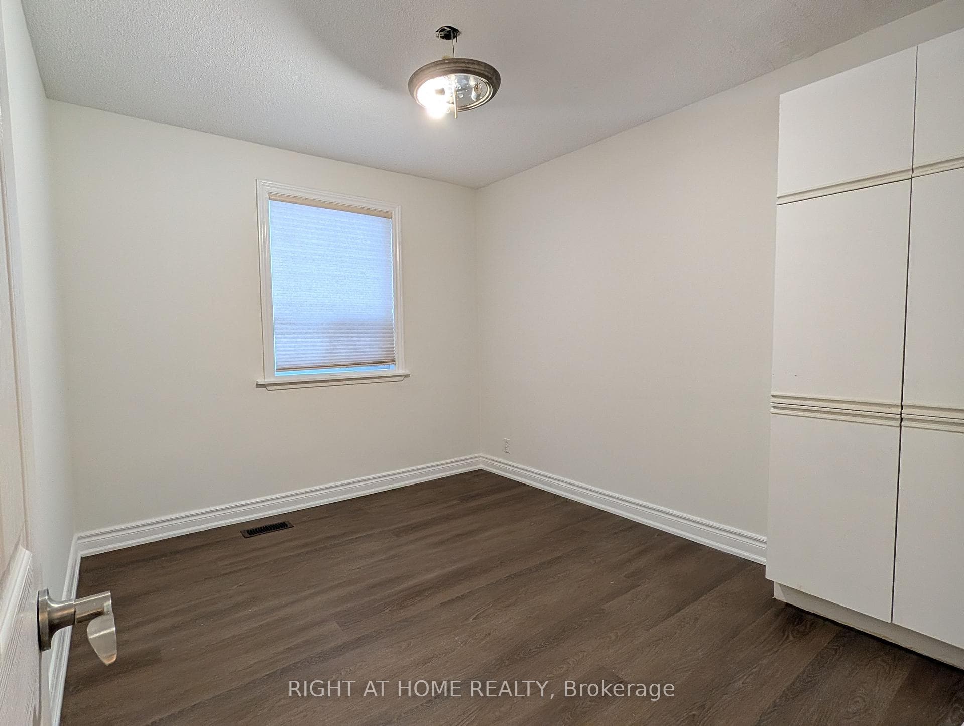 9 Hiley Avenue photo 13