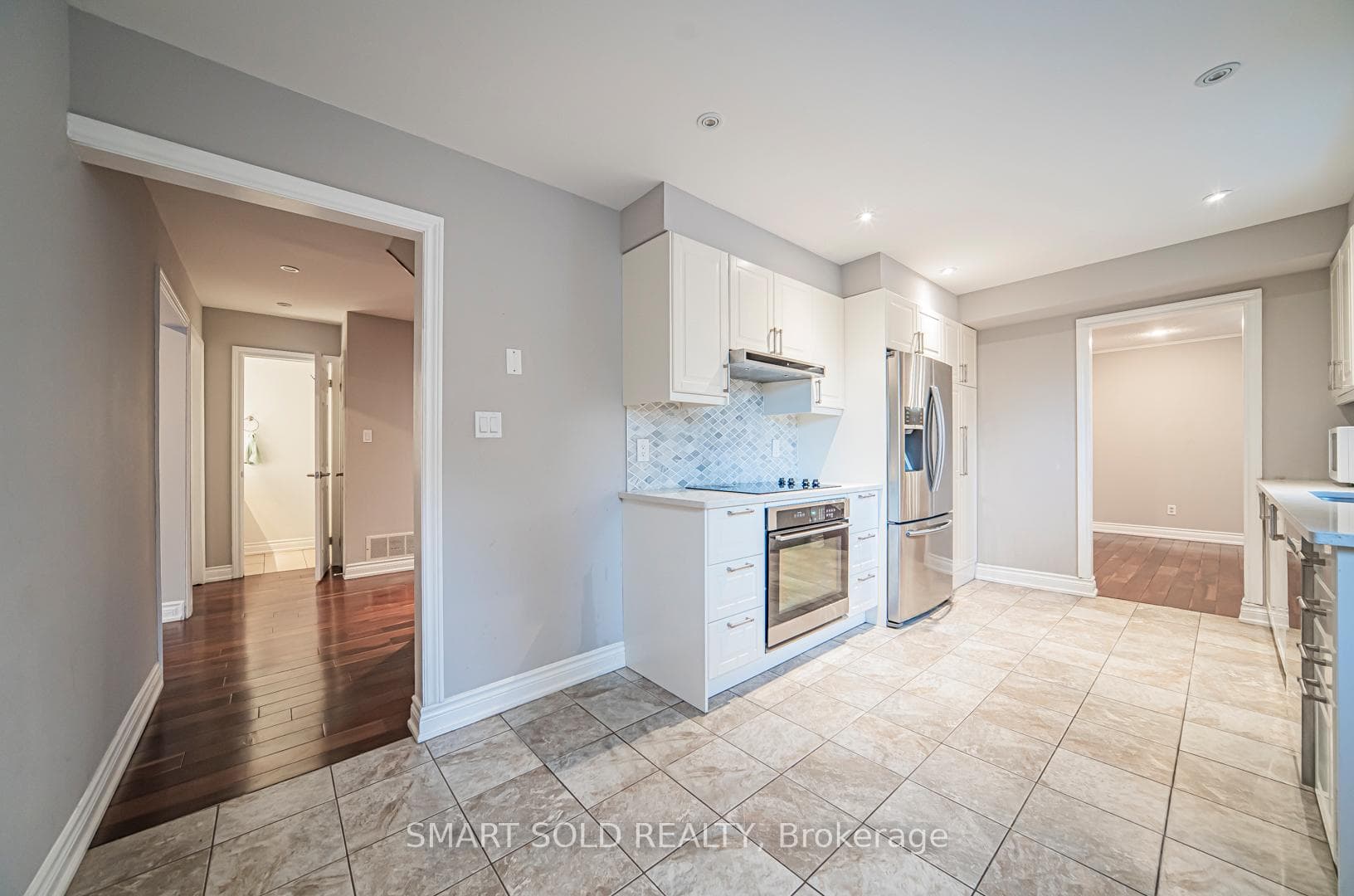 120 Abbeywood Trail photo 2