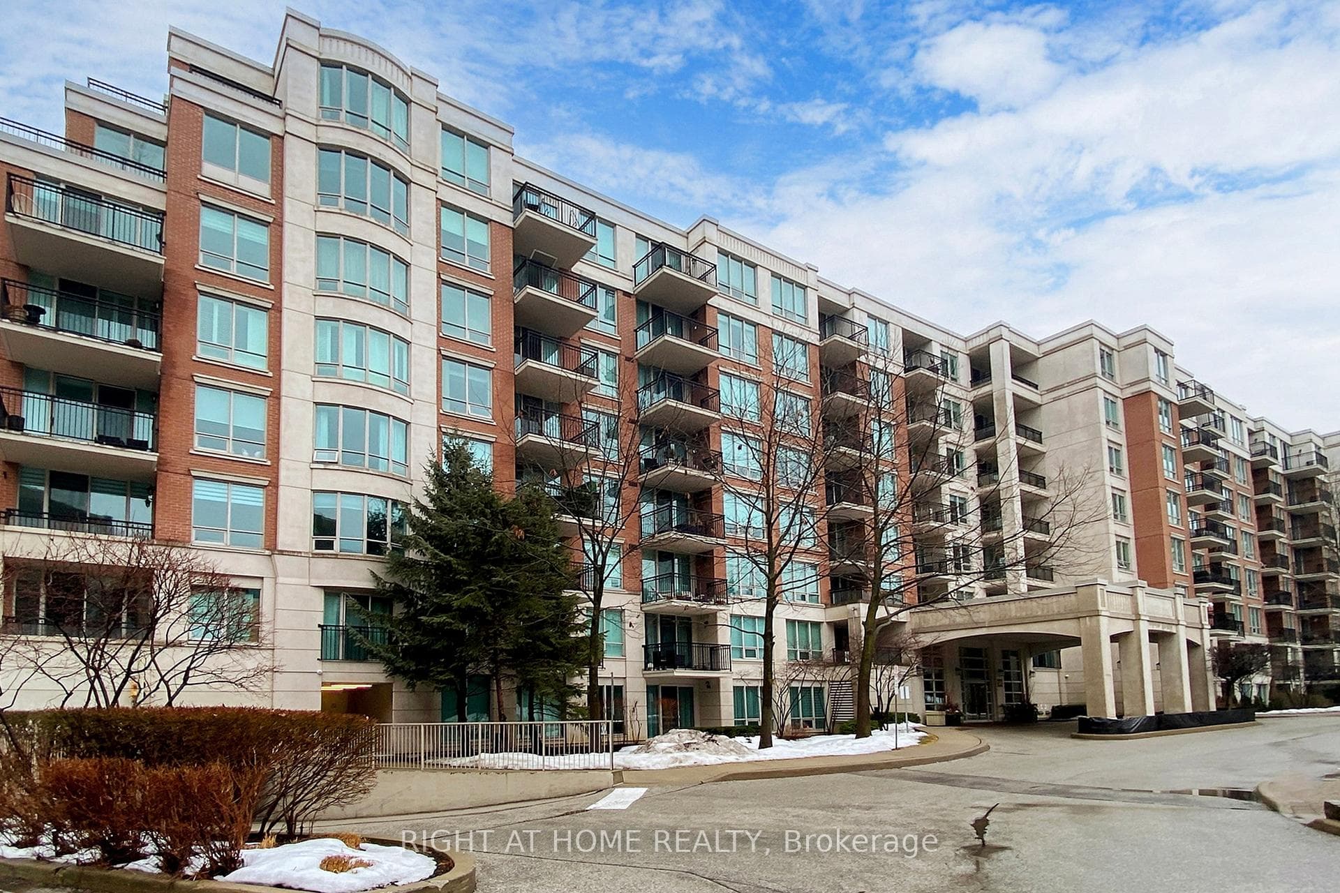 38 William Carson Crescent Unit 206 photo 1