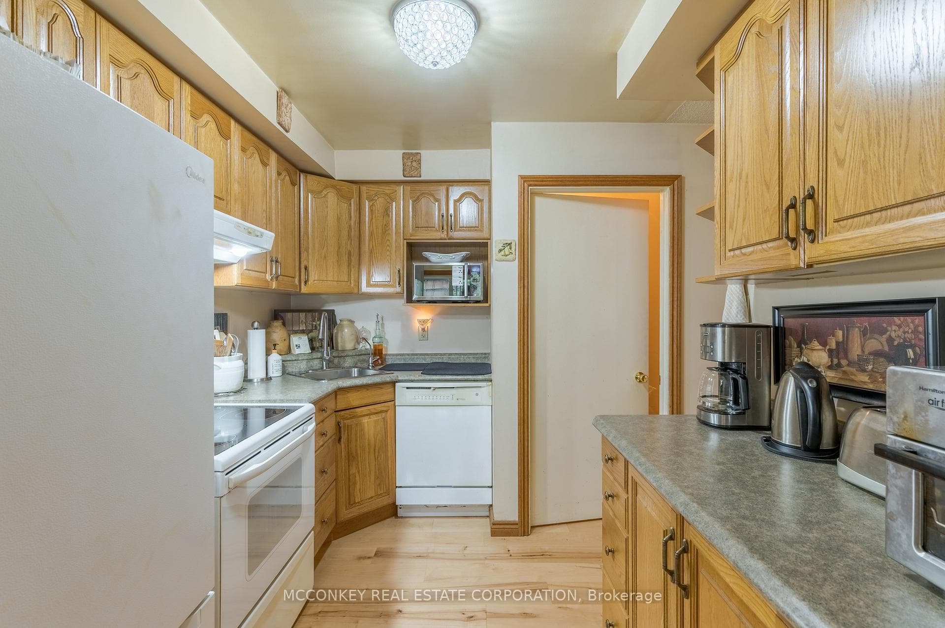740 Chamberlain Street Unit 11 photo 10
