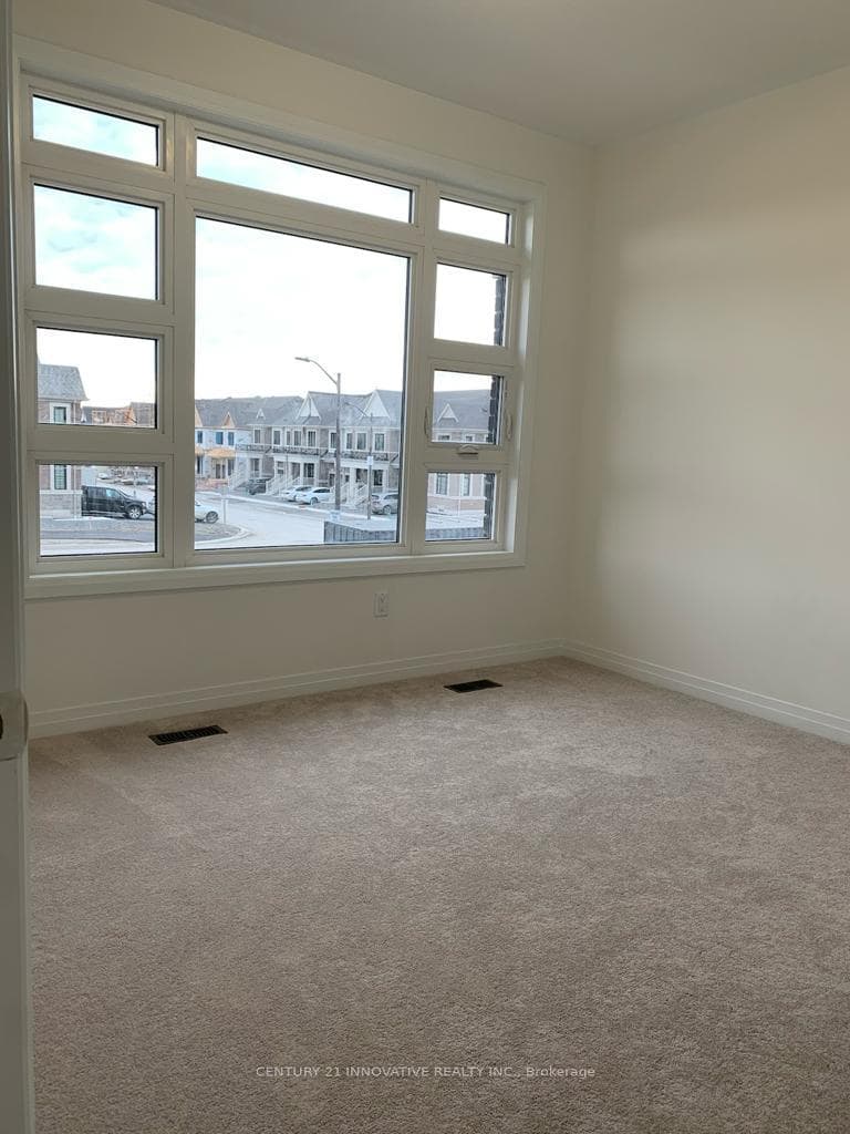 106 Armilia Place photo 13