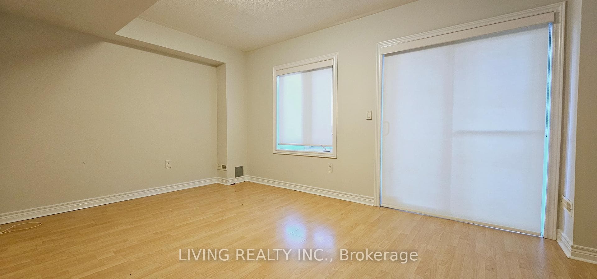 9133 Bayview Avenue Unit 18 photo 31