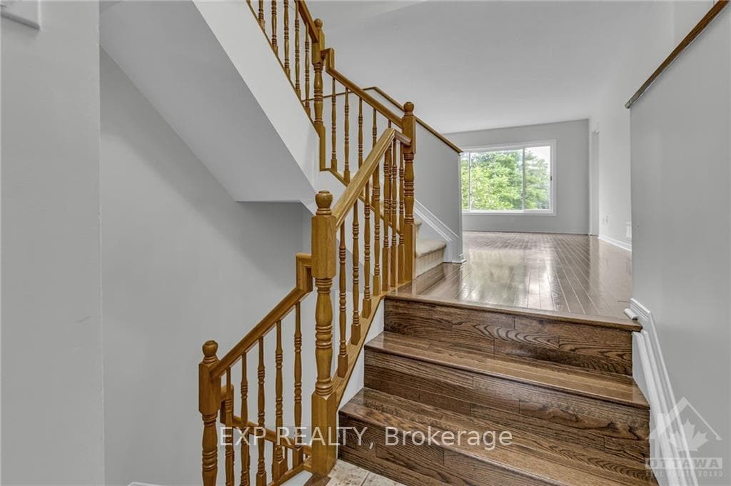 6172 RED WILLOW Drive photo 4