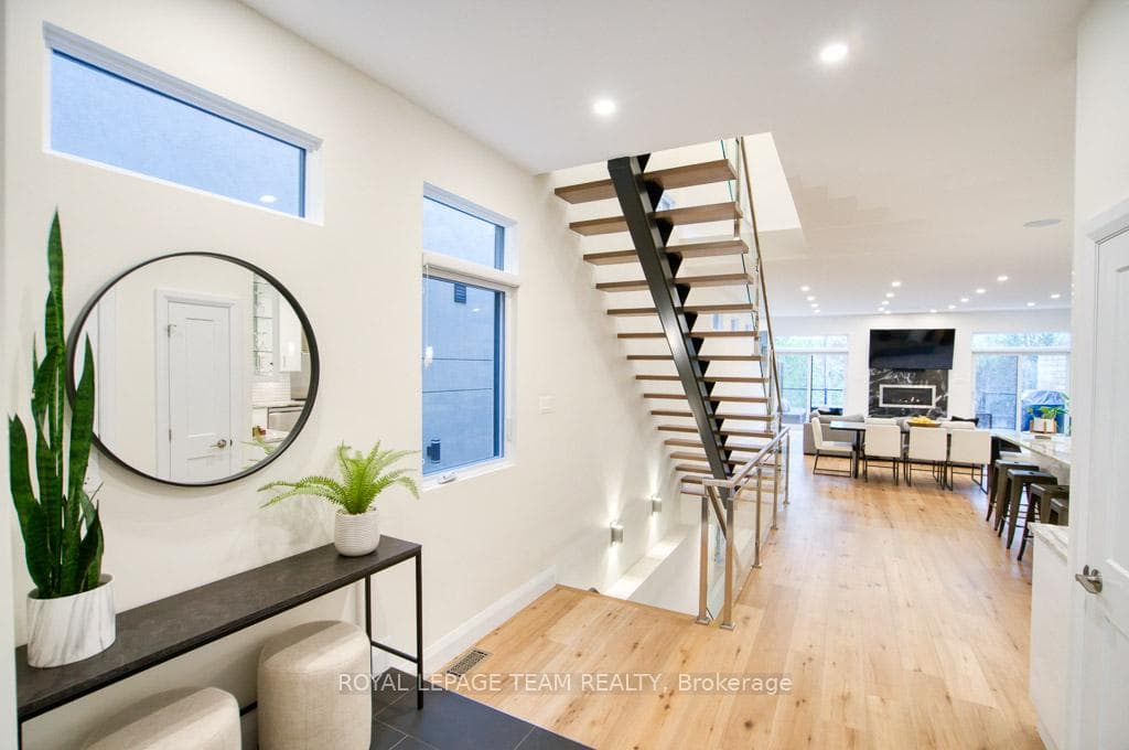 49 Aylen Avenue photo 4
