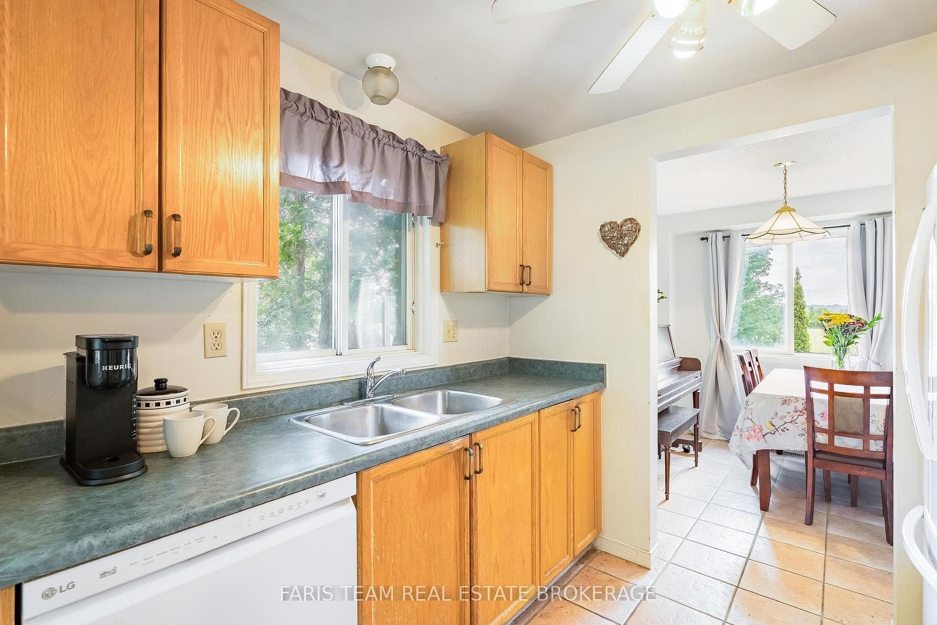 361 Galloway Boulevard photo 8