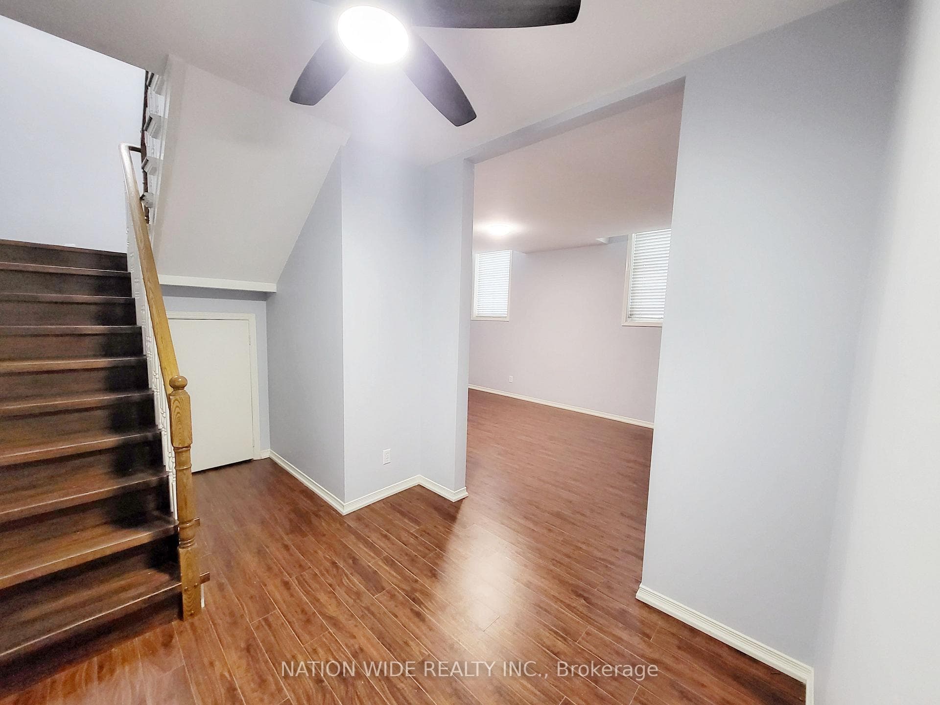 507 Dunlop Street photo 22