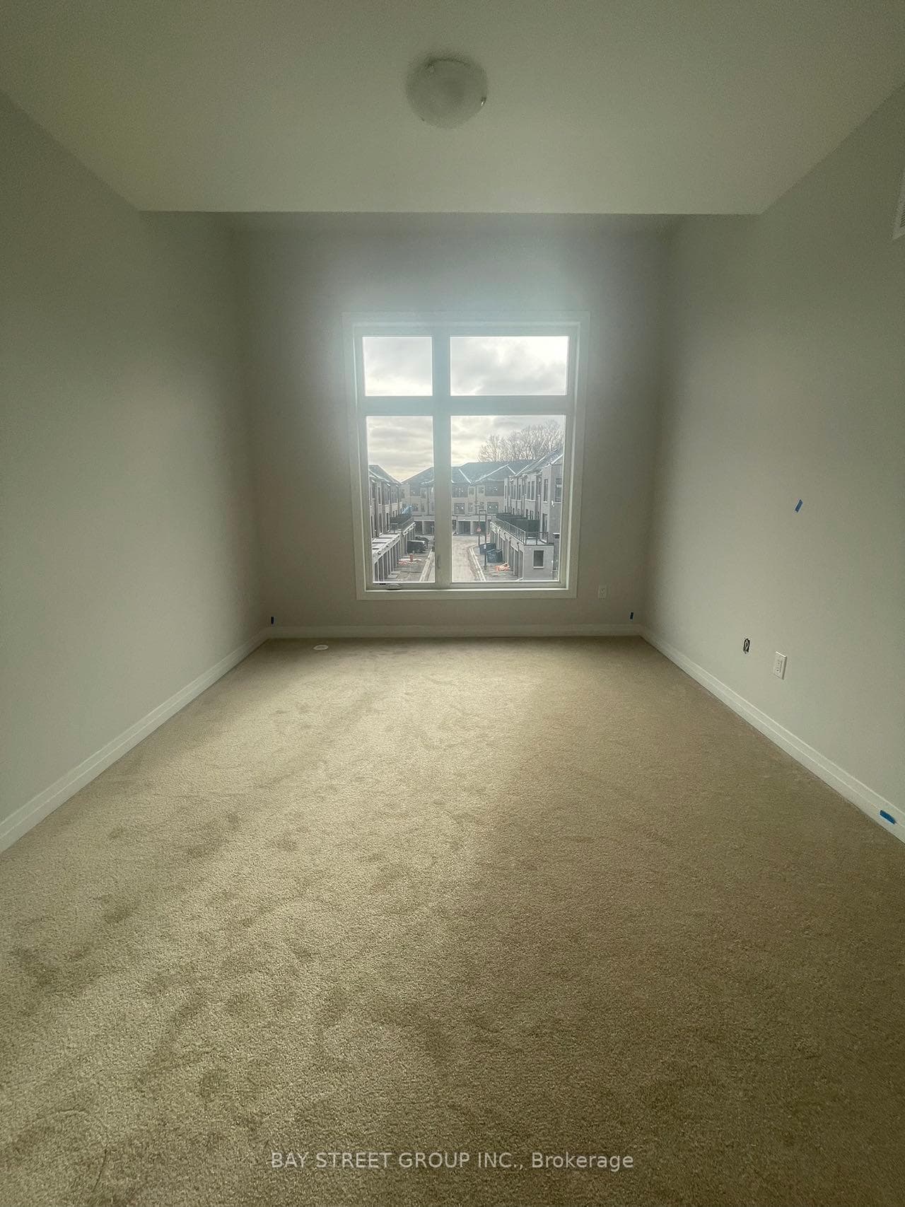 77 Rustle Woods Avenue photo 16