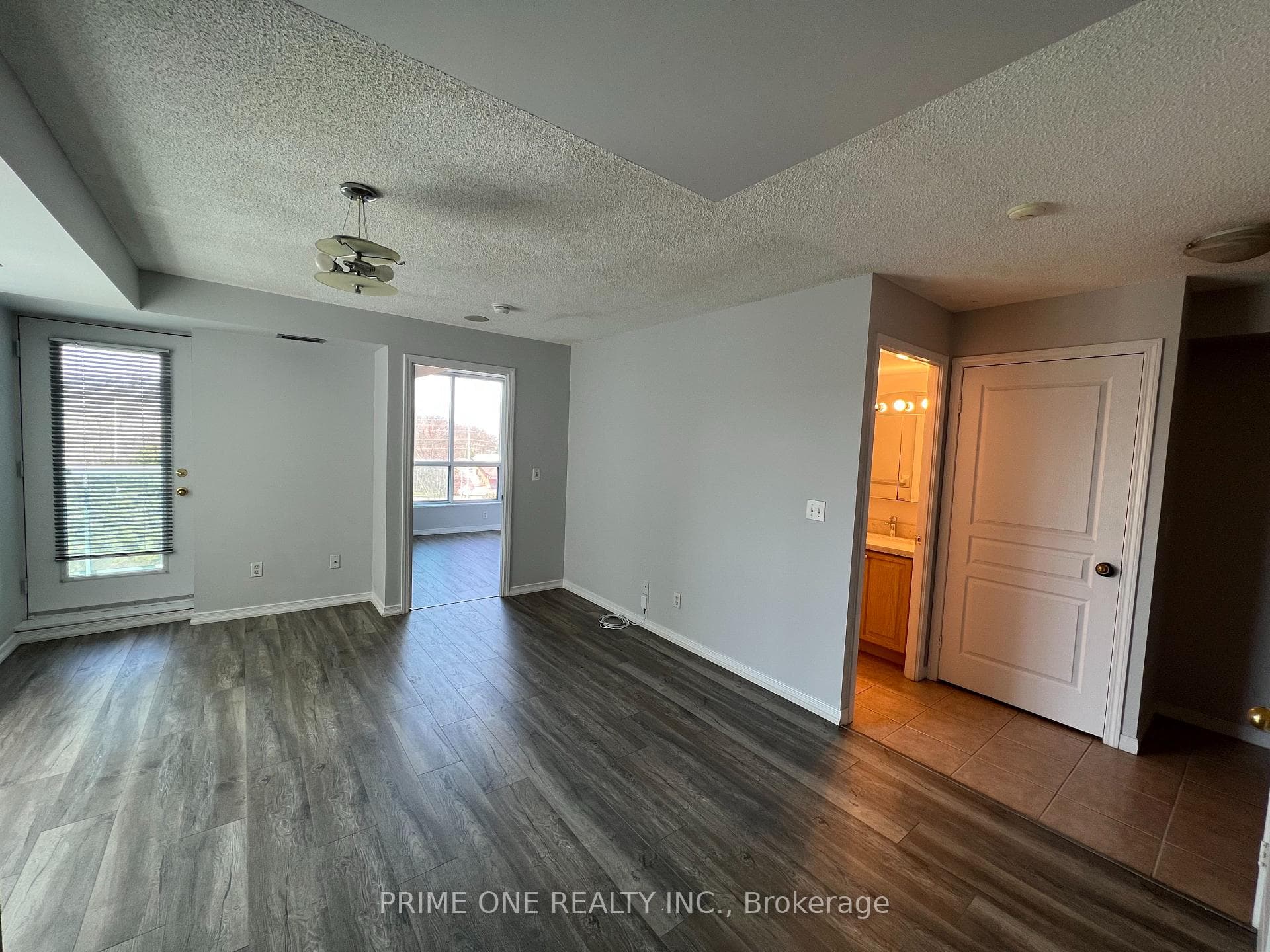 2545 Erin Centre Boulevard Unit 510 photo 10