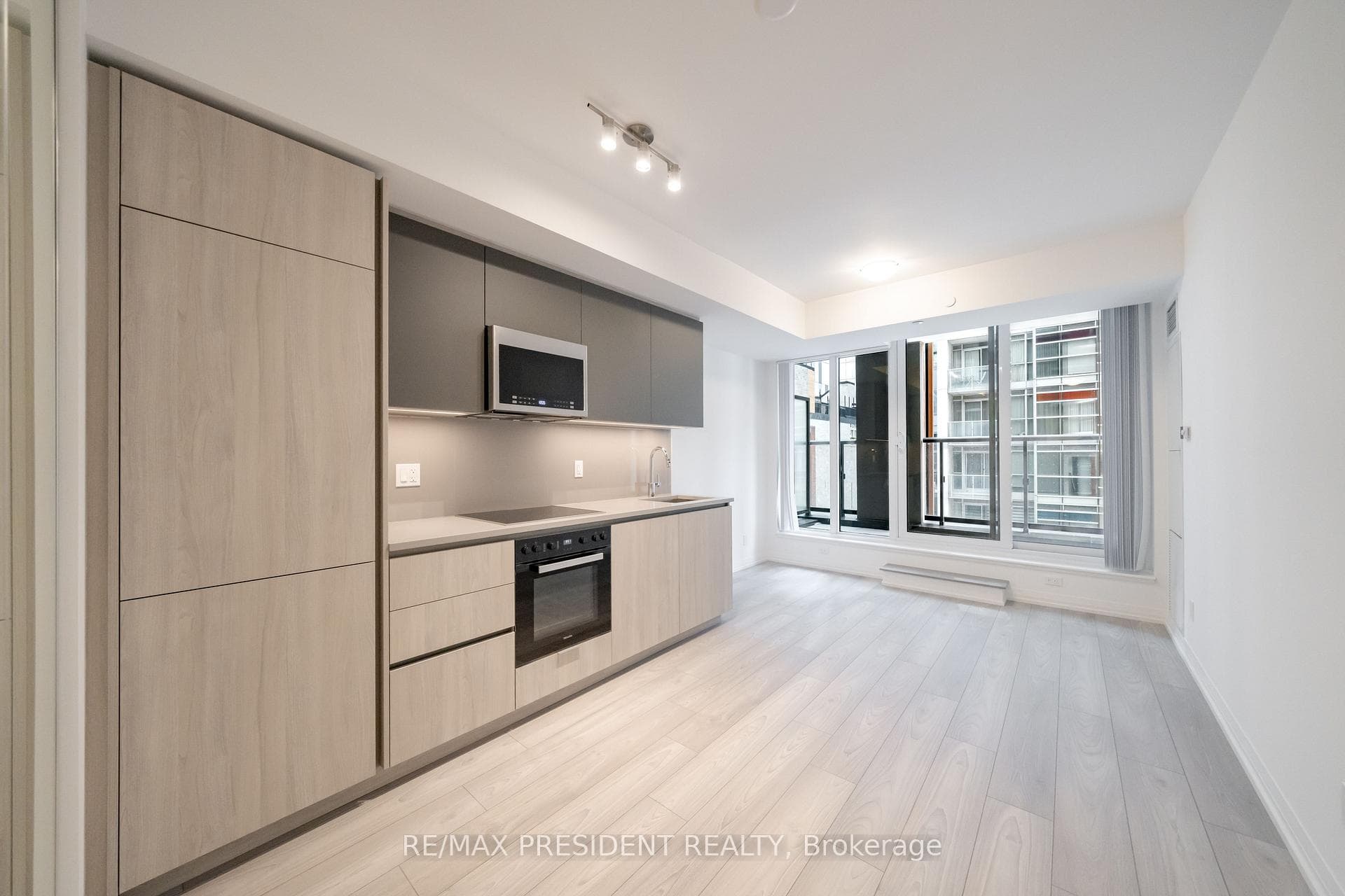 400 King Street Unit 511 photo 10