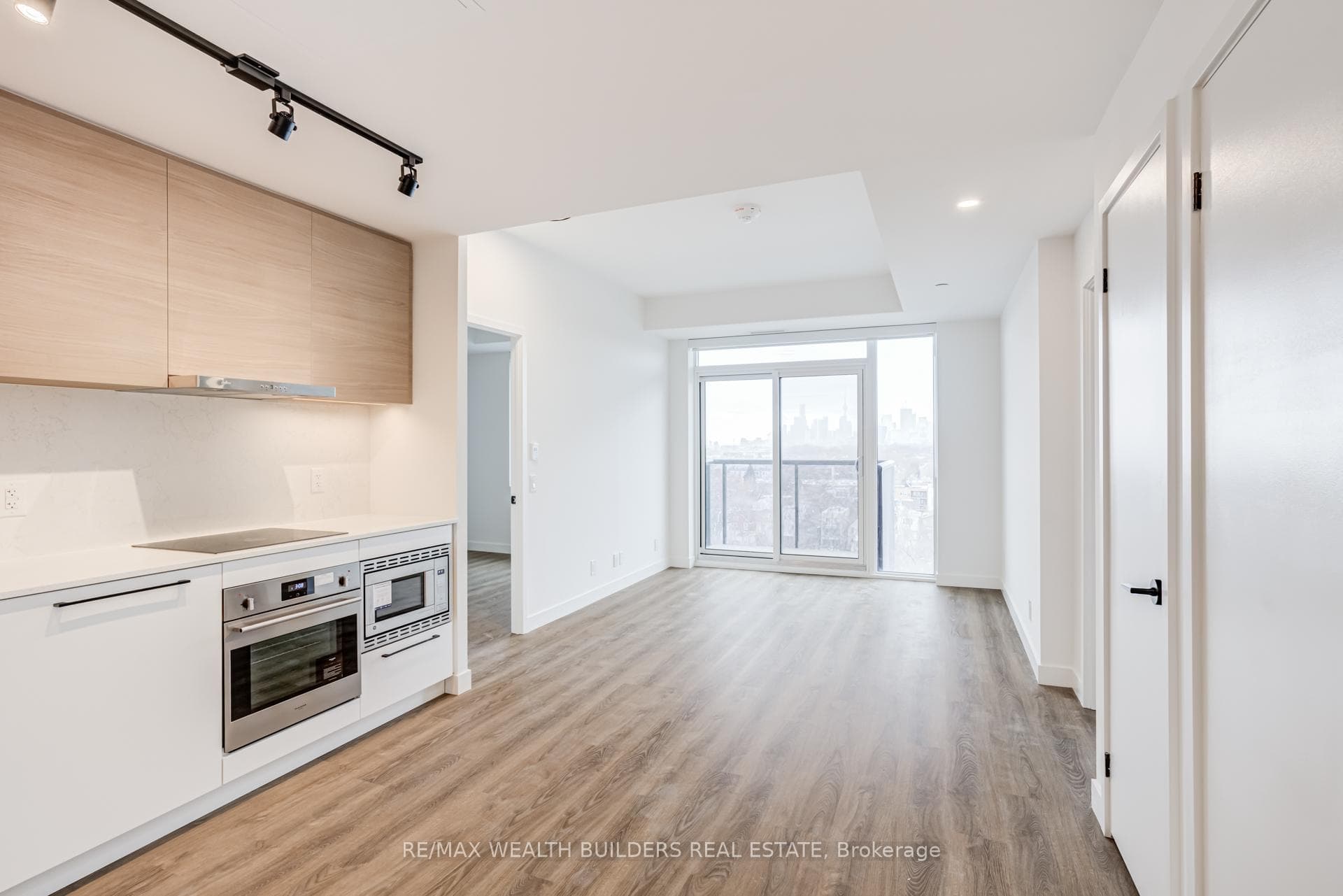 1050 Eastern Avenue Unit 916 photo 13