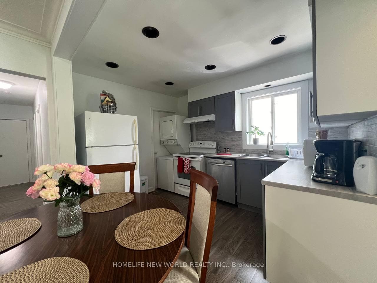 39 Otonabee Avenue photo 7