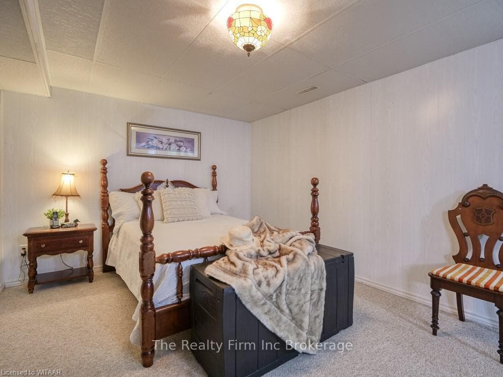275 WONHAM Street Unit 2 photo 28