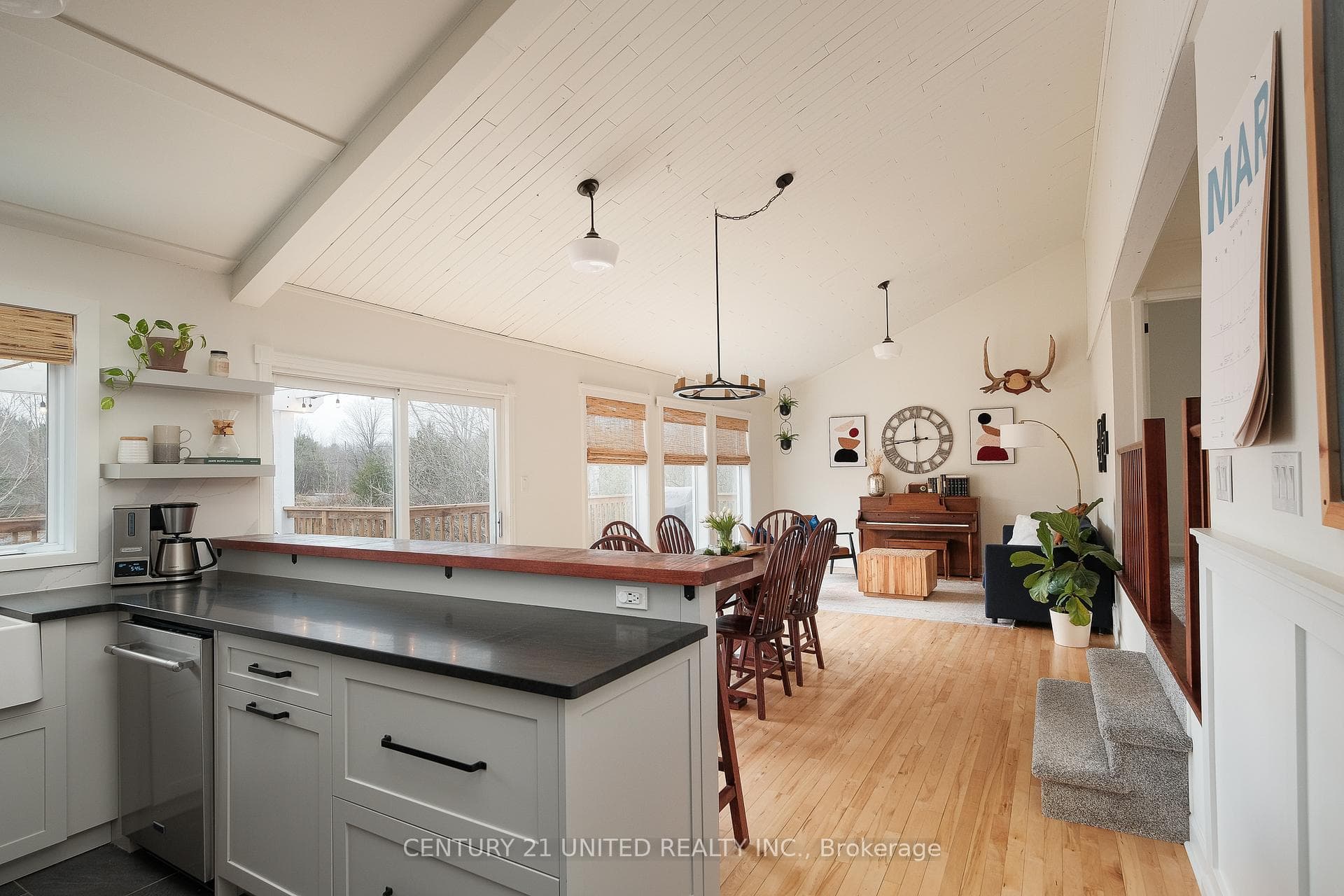 195 Northeys Bay Road photo 11