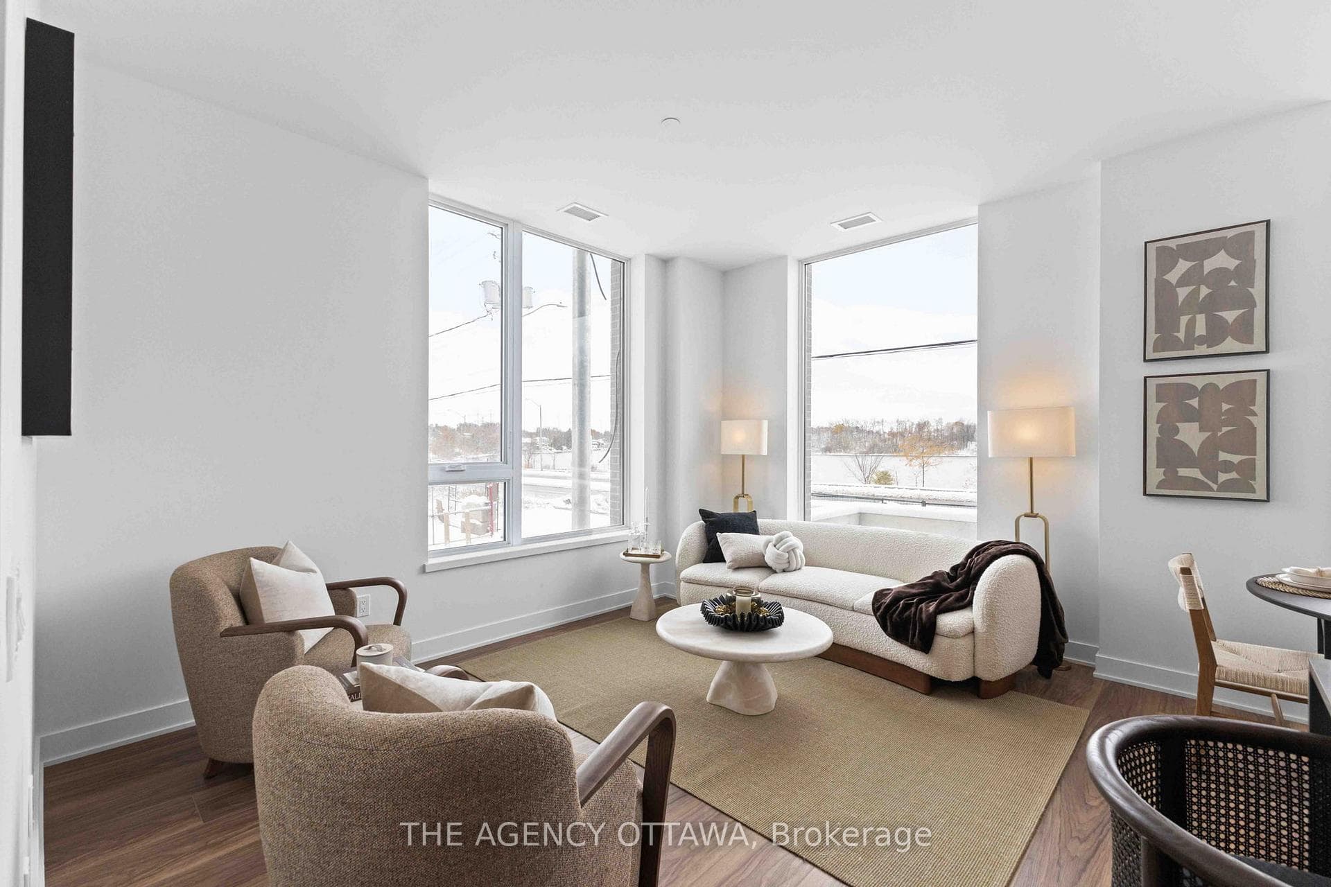3071 Riverside Drive Unit 304 photo 10