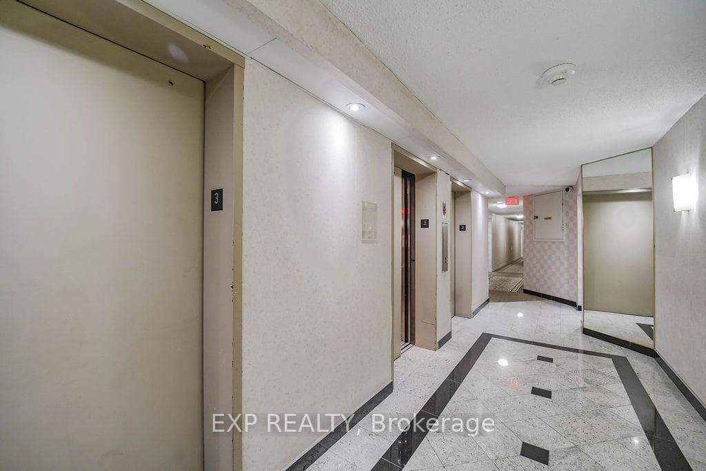 410 Mclevin Avenue Unit 310 photo 14
