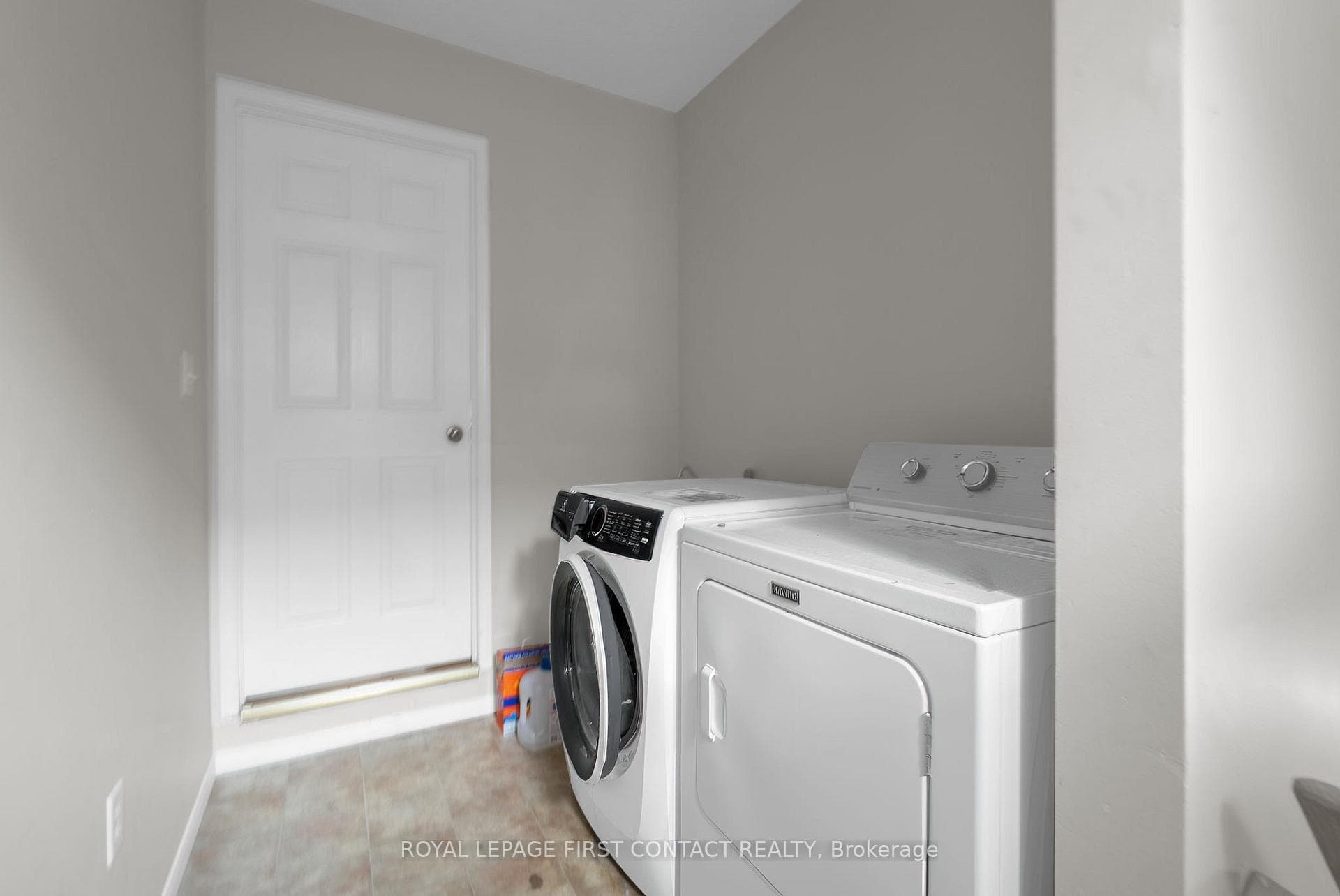 194 Country Lane Unit Lower photo 15