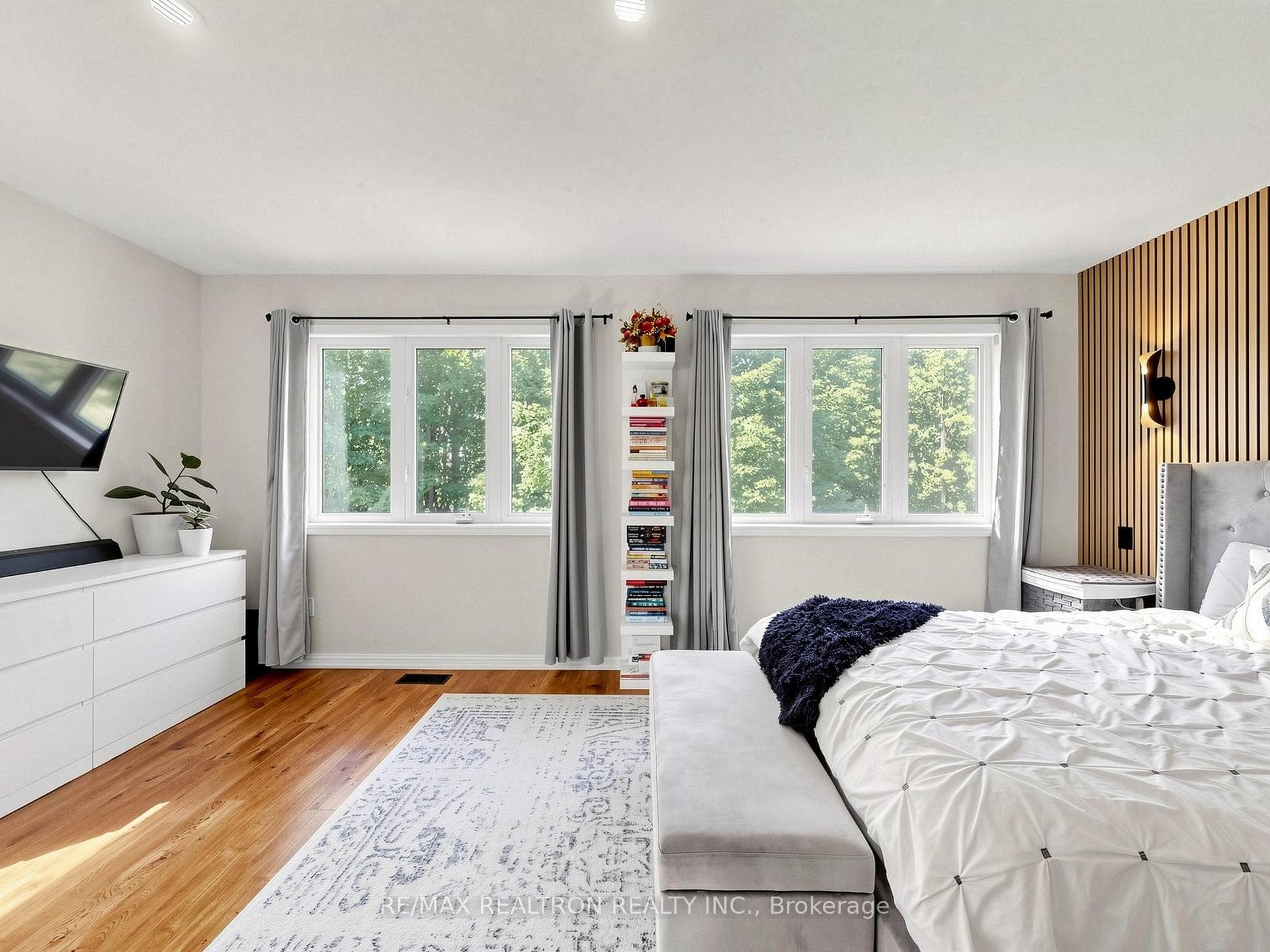 68 Dallimore Circle photo 17
