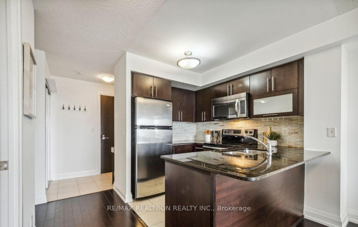 55 De Boers Drive Unit 708 photo 4