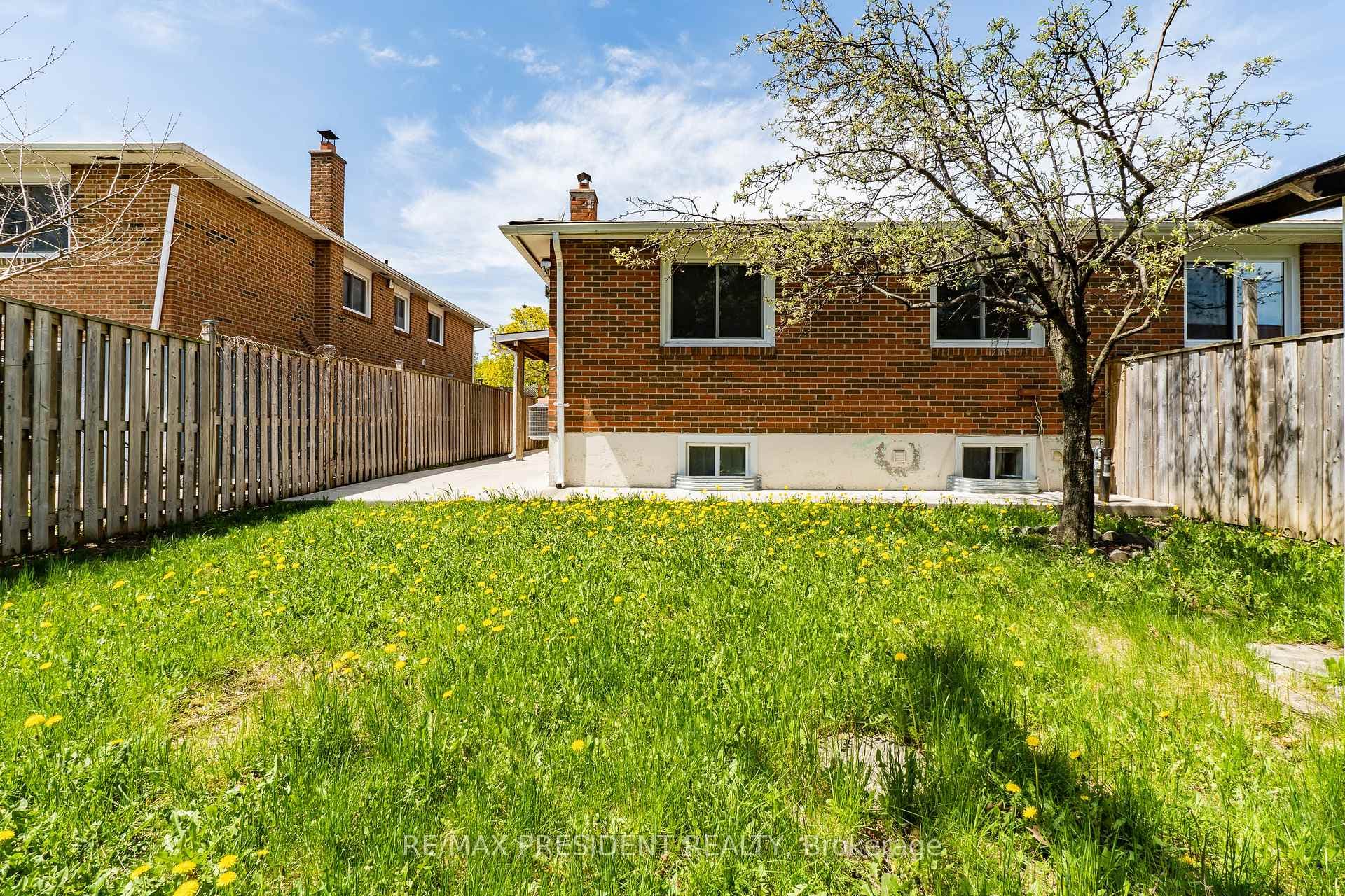 17 Manitou Crescent Unit (Upper) photo 27