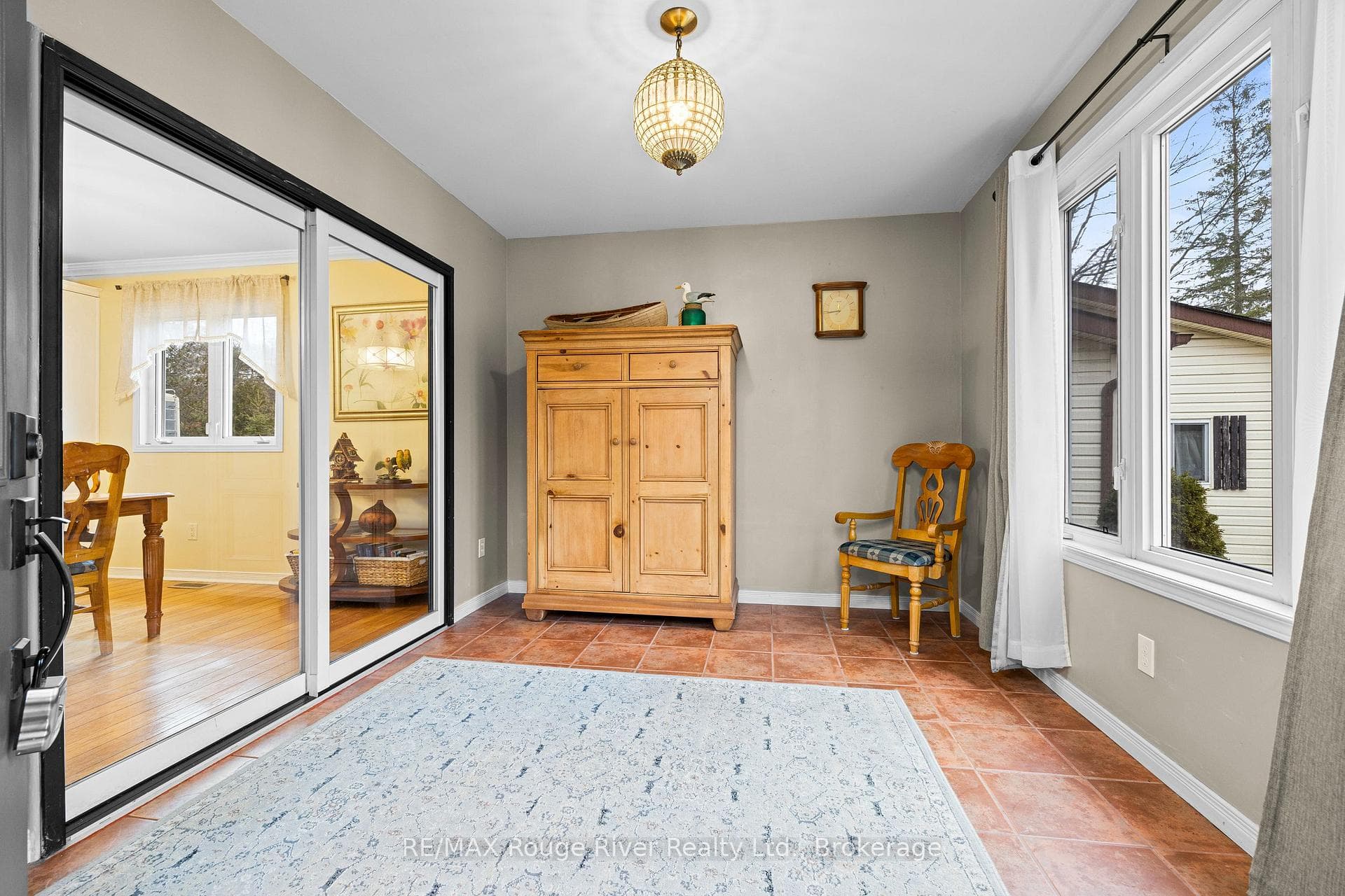 10126 Longsault Road Unit 14 photo 3