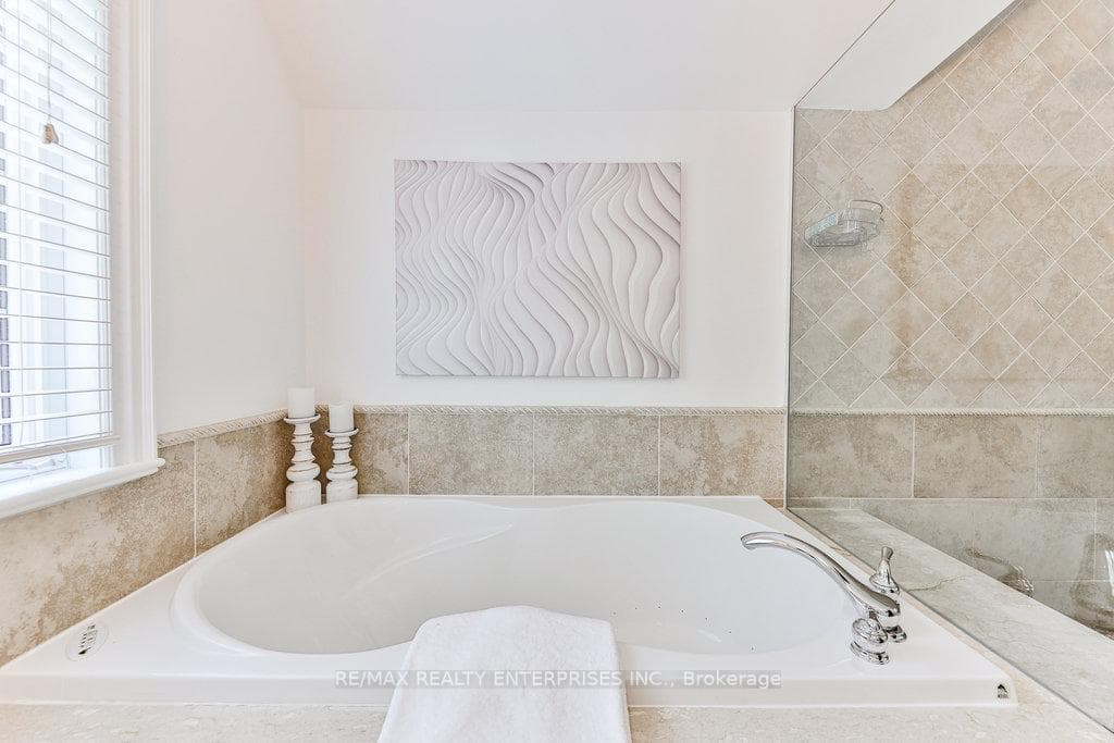 991 Indian Road photo 19