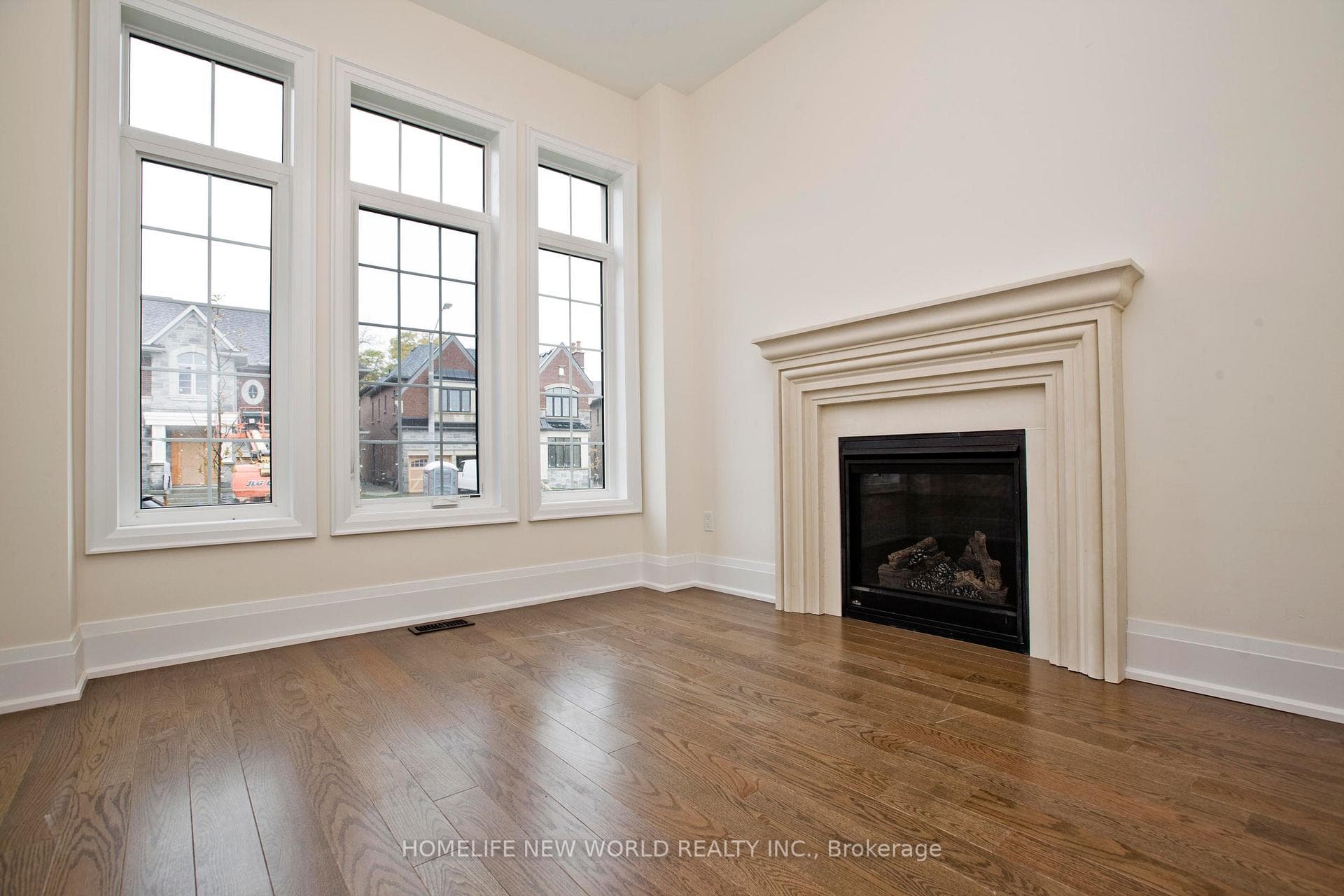 11 Queen Magdalene Place photo 4