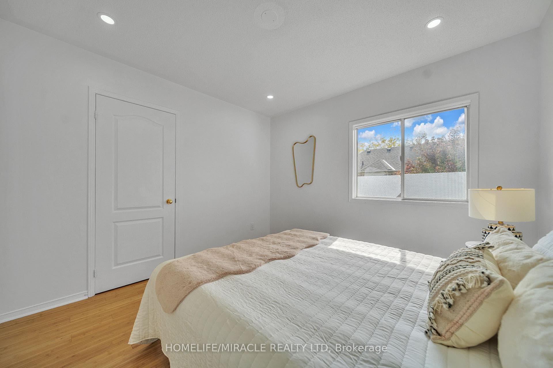 5535 Glen Erin Drive Unit 75 photo 45