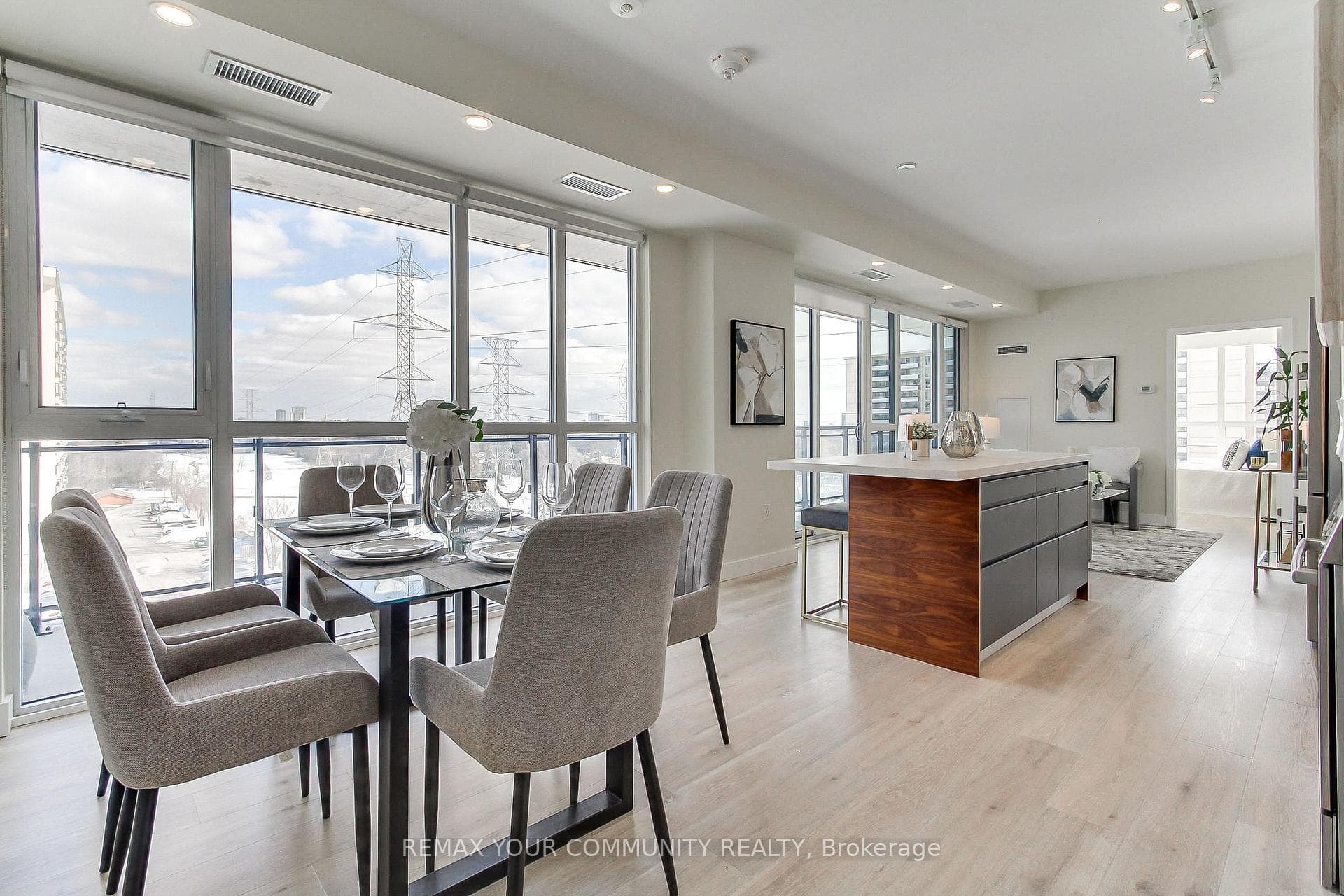 3237 Bayview Avenue Unit 609 photo 12