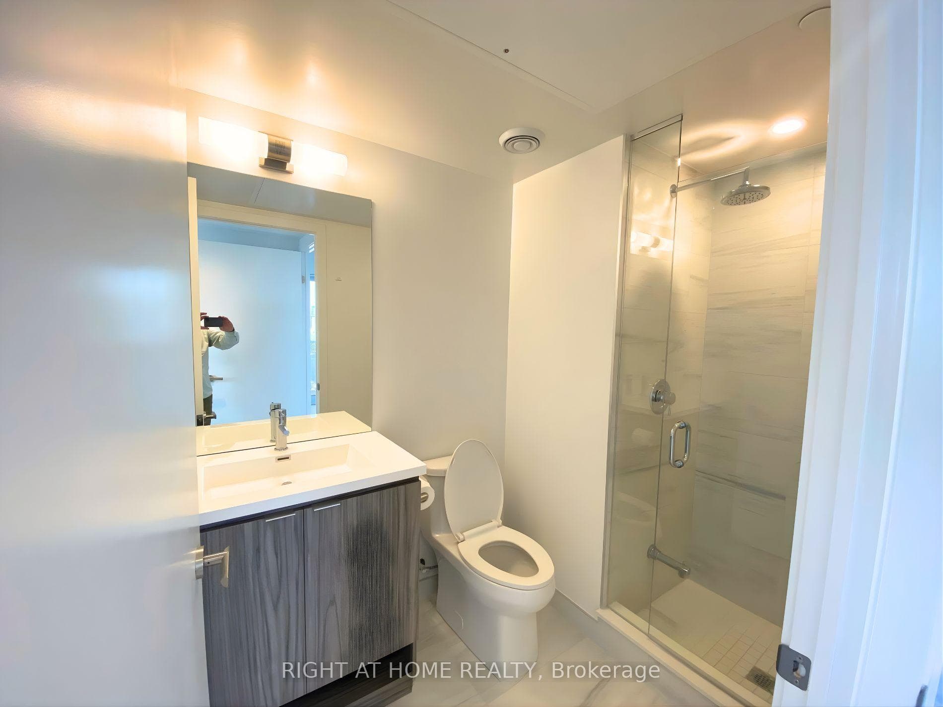 55 Cooper Street Unit 4005 photo 15