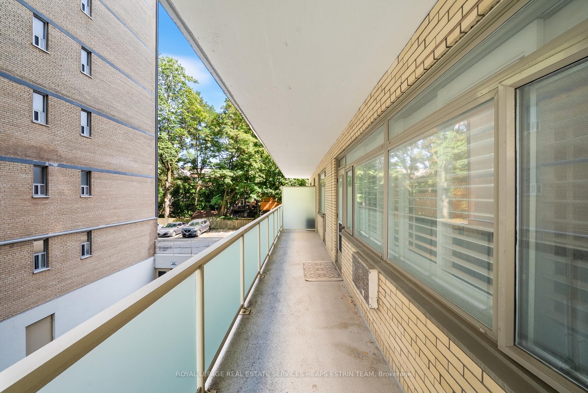 581 Avenue Road Unit 204 photo 14