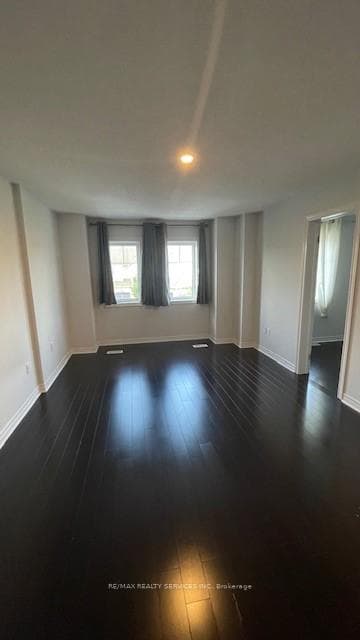 46 Arcadia Road photo 9