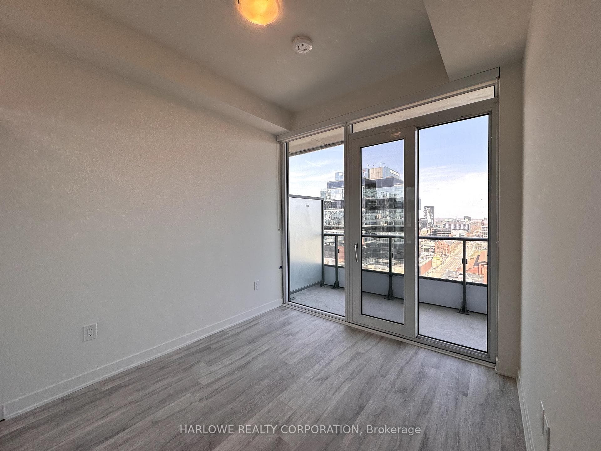 70 Princess Street Unit 1504 E photo 5
